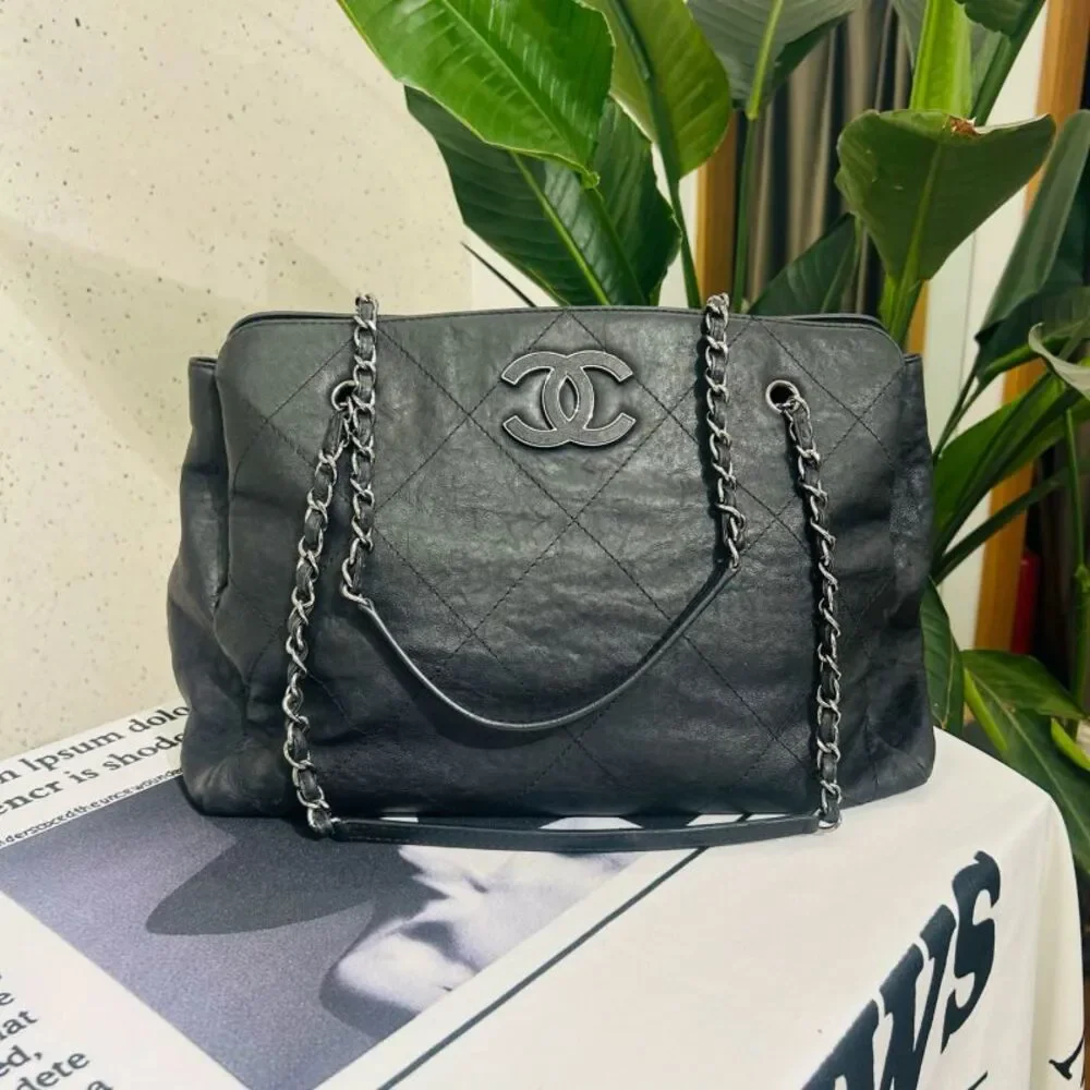Chanel Women Pre-Loved Bag Very Good Condition